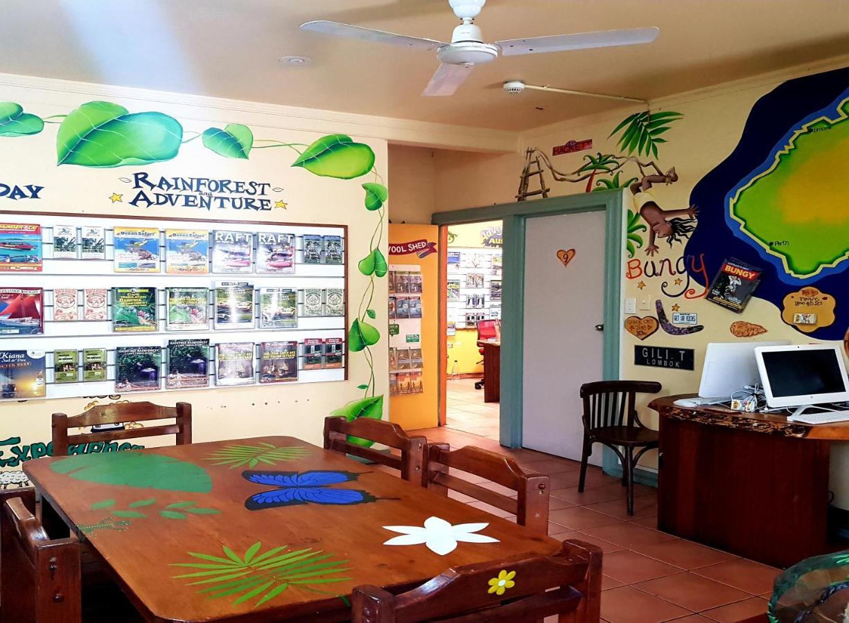 קאירנס Tropic Days Boutique Hostel מראה חיצוני תמונה
