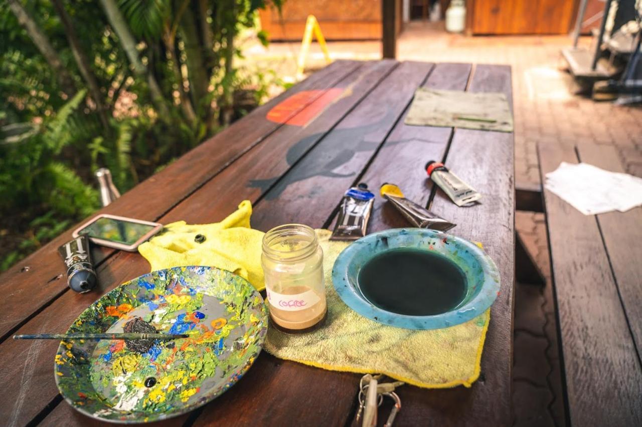 קאירנס Tropic Days Boutique Hostel מראה חיצוני תמונה